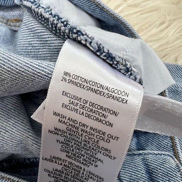 Calvin Klein High Rise Vintage Straight Women’s Distressed Light Wash Denim Jean - Picture 9 of 10